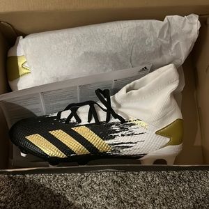 Adidas Predator cleats men’s 7